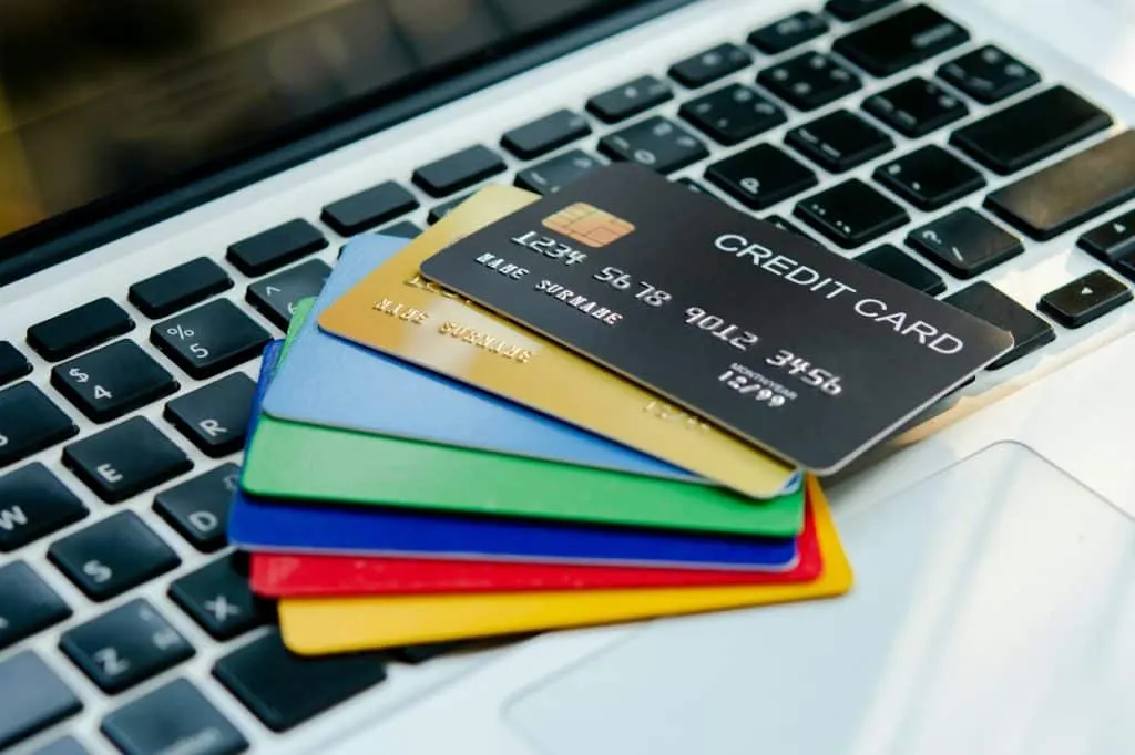 5 étapes infaillibles pour lancer votre boutique en ligne sur Shopify en un clin d’œil ! Découvrez les secrets du succès e-commerce dès maintenant !